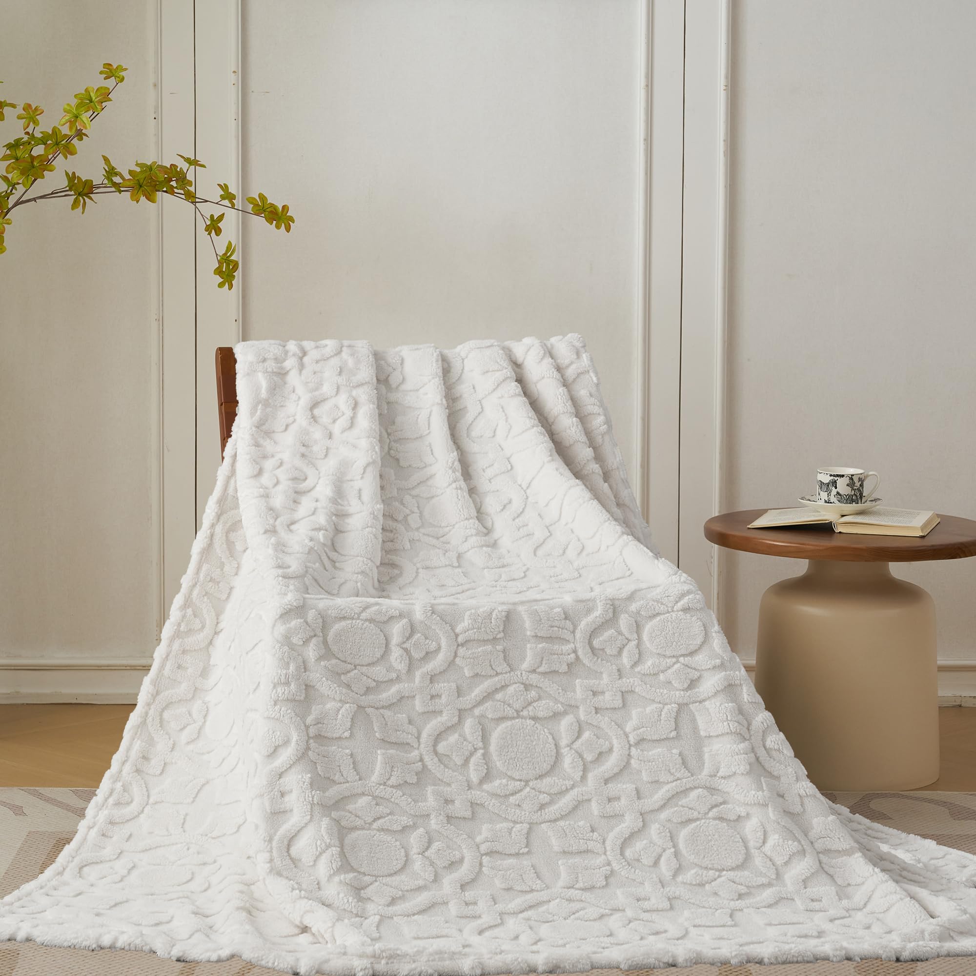 Amazon.com: KORBLISS Home Fleece Throw Blanket for Couch, Bed, TV